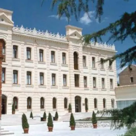 Ribera Del Duero Hotel 3*